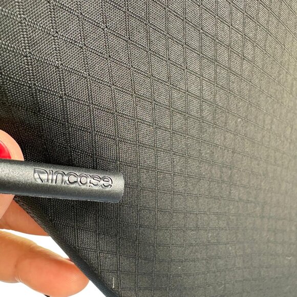 Incase Black Sleeve Case for 13” MacBook Laptop - Picture 4 of 7